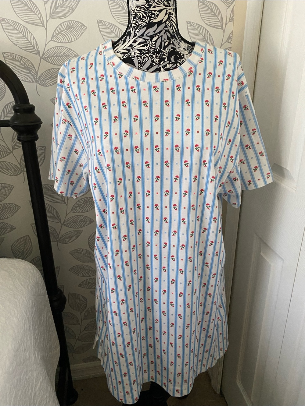 The Maggie Nightgown in Floral Stripe by Hill House Home size M